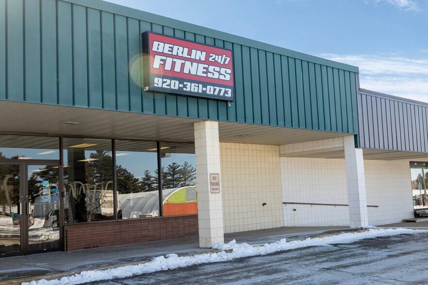 More Photos Of 720-756 Broadway St, Berlin Unknown For Lease