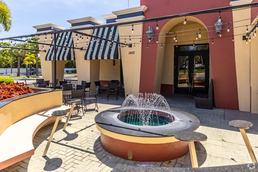 More Photos Of 1424-1450 N Federal Hwy, Boca Raton Restaurant For Lease