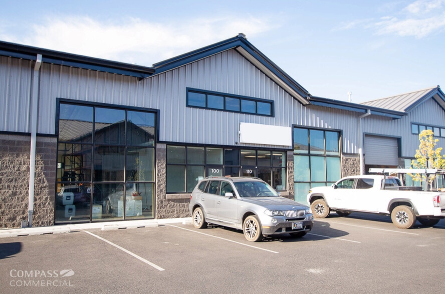 More Photos Of 2479 NE 4th St, Bend Warehouse For Lease