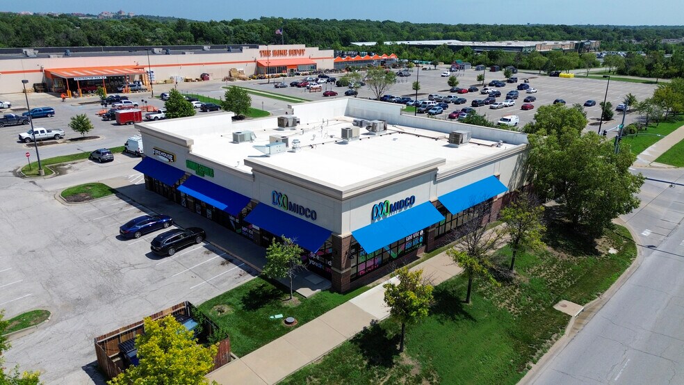 More Photos Of 1910-2040 W 31st St, Lawrence Unknown For Lease