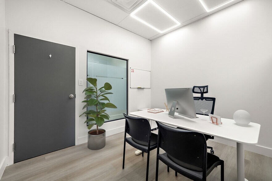 More Photos Of 4845 Rue Jean-Talon O, Montréal Storefront For Lease