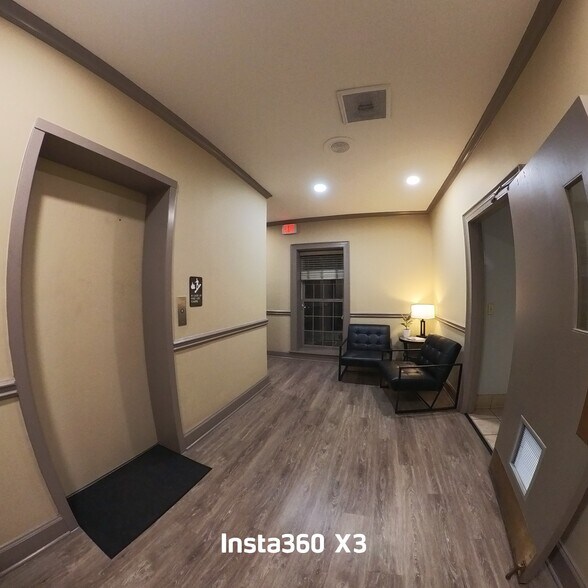More Photos Of 198 E Main St, Franklin Medical For Lease