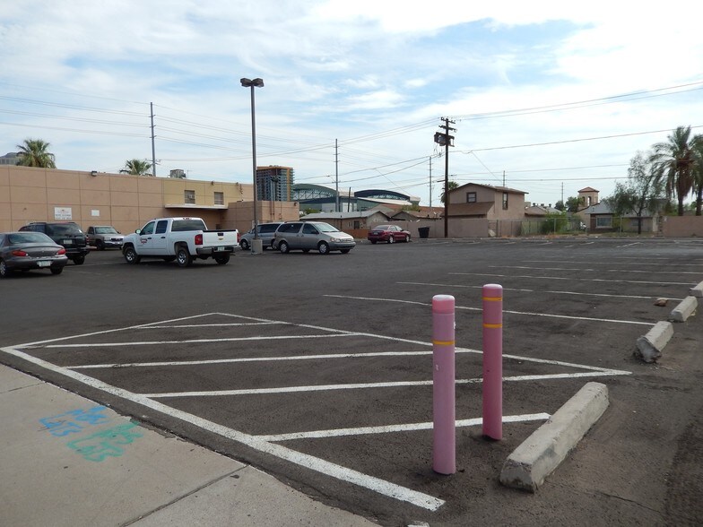 More Photos Of 711 S Central Ave, Phoenix Freestanding For Lease