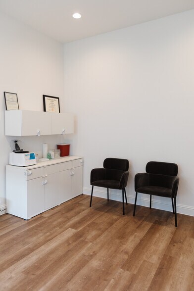 More Photos Of 3951 Alma Rd, McKinney Office For Lease