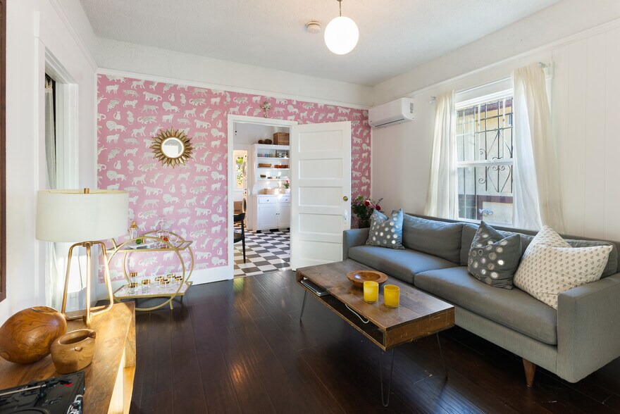 More Photos Of 534 Casanova St, Los Angeles Apartments For Sale