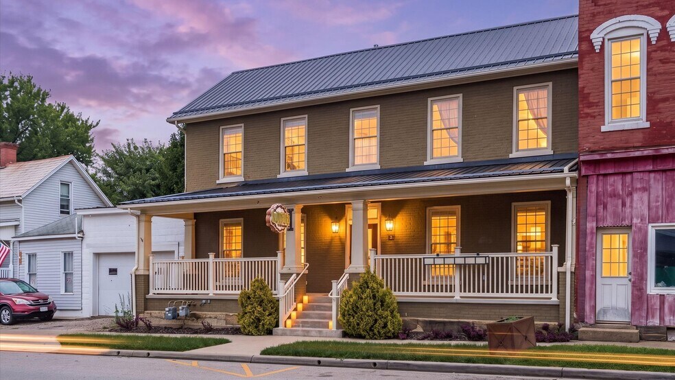 More Photos Of 120 W Main St, Somerset Flex For Sale