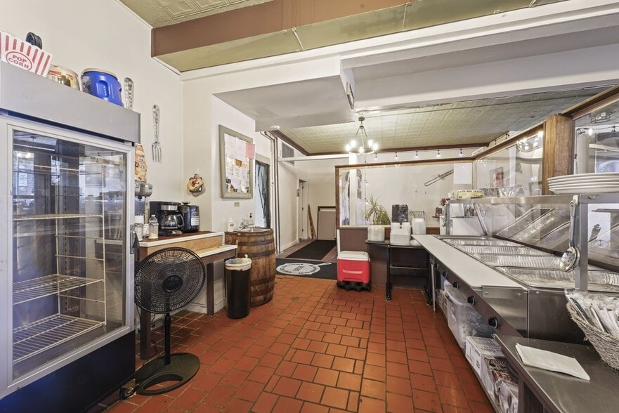 More Photos Of 165 Madison Ave, Albany Storefront Retail Residential For Sale