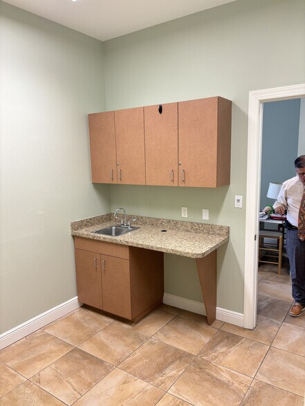 More Photos Of 5305-5309 E State Route 64, Bradenton Medical For Lease