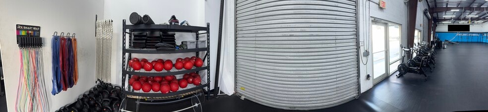 More Photos Of 1090 Innovation Ave, North Port Flex For Lease