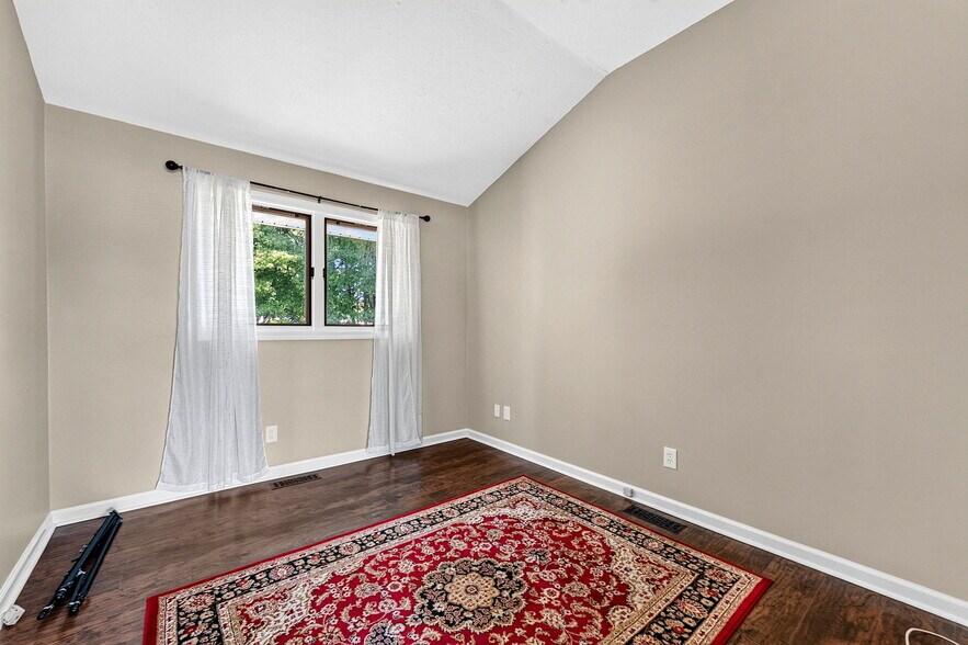 More Photos Of 79 S Maple Ave, Marlton Office For Sale