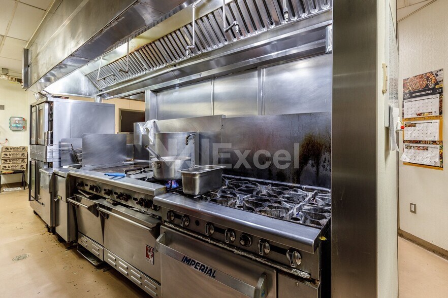 More Photos Of 9155 S Redwood Rd, West Jordan Restaurant For Sale