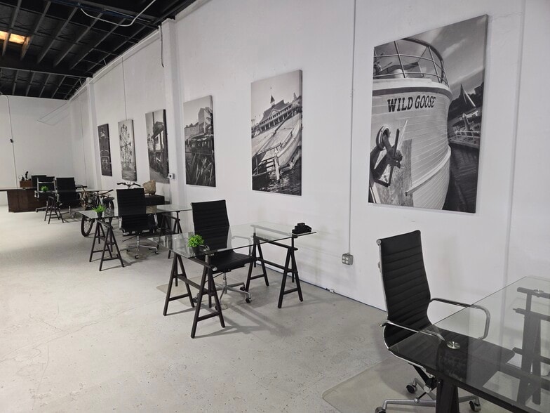 More Photos Of 1922 Placentia Ave, Costa Mesa Light Manufacturing For Lease