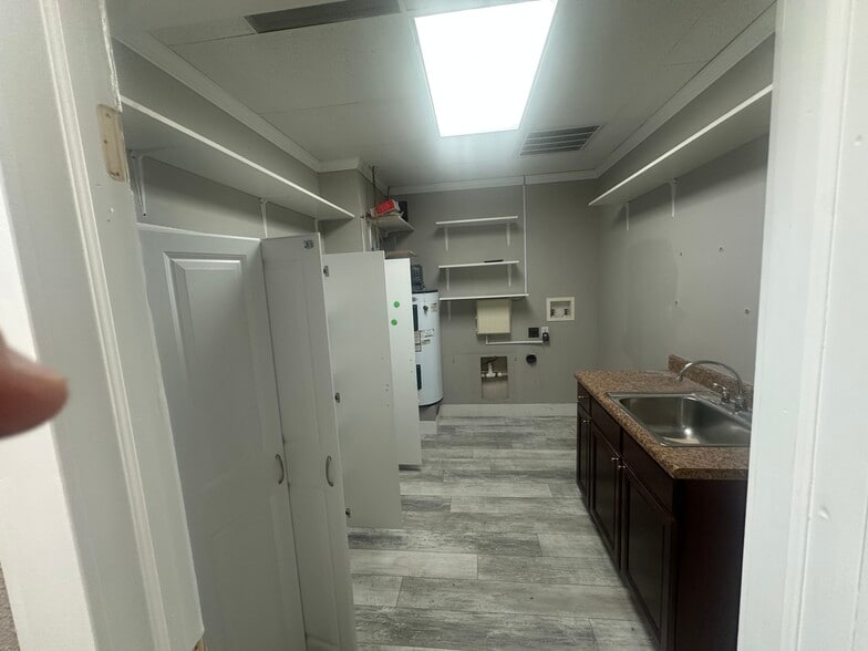 More Photos Of 608-618 Oakfield Dr, Brandon Unknown For Lease
