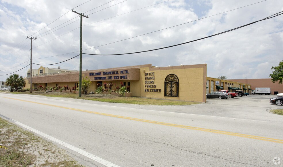 More Photos Of 7752-7776 NW 71st St, Miami Warehouse For Sale