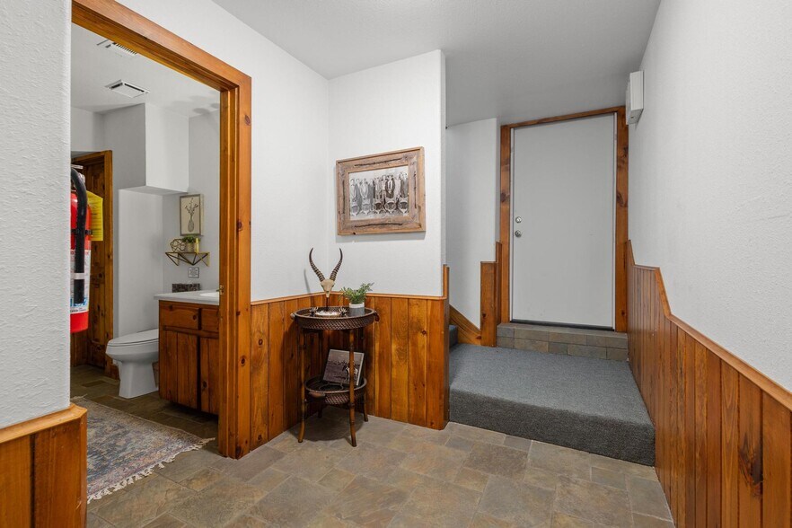 More Photos Of 211 N Main St, Bonham Office Residential For Sale