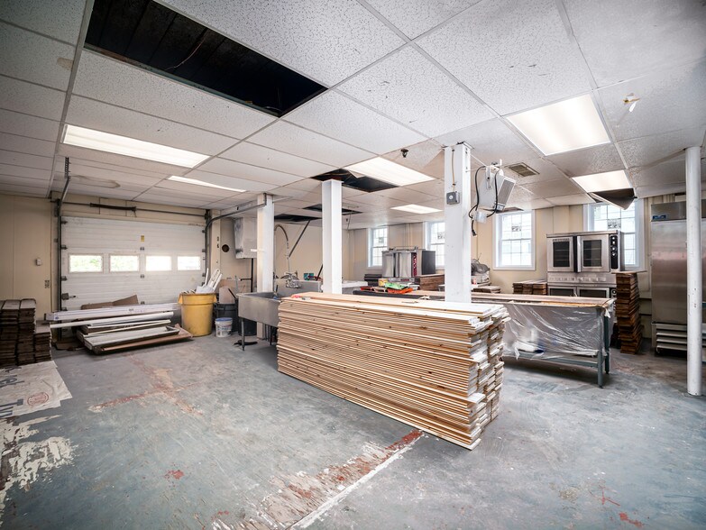 More Photos Of 100 Central St, Milford Warehouse For Lease