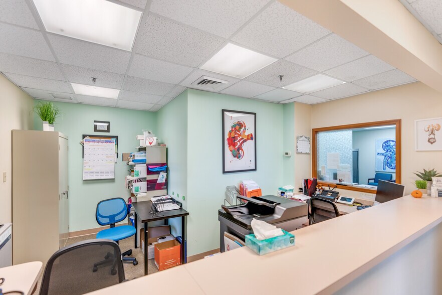 More Photos Of 2525 Harbor Blvd, Port Charlotte Medical For Lease