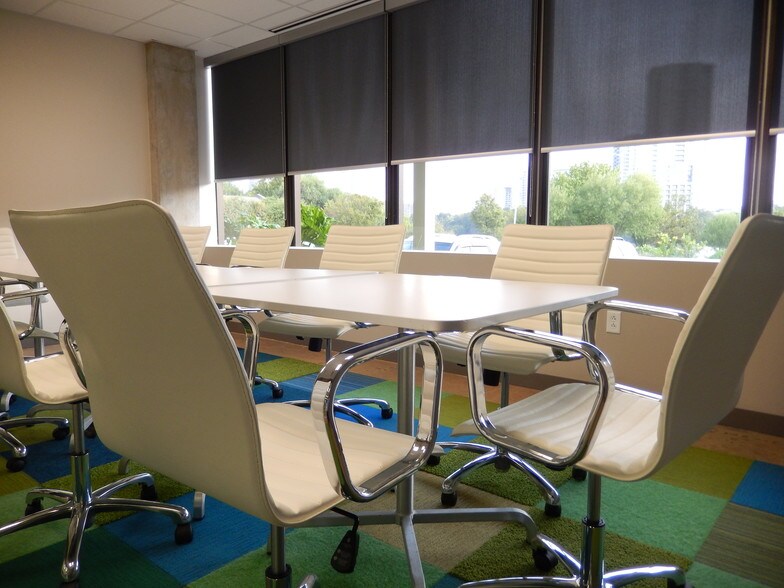 More Photos Of 512 E Riverside Dr, Austin Office For Lease