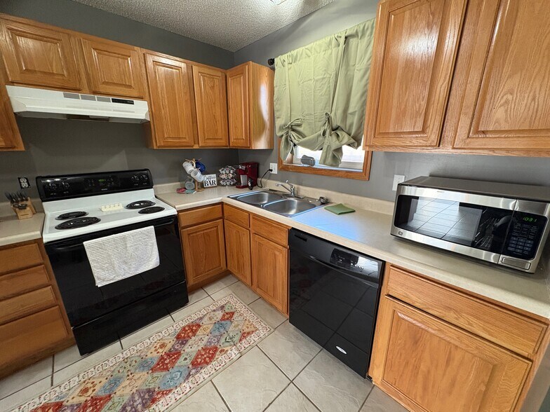 More Photos Of 109-111 Commercial St, Warrensburg Apartments For Sale