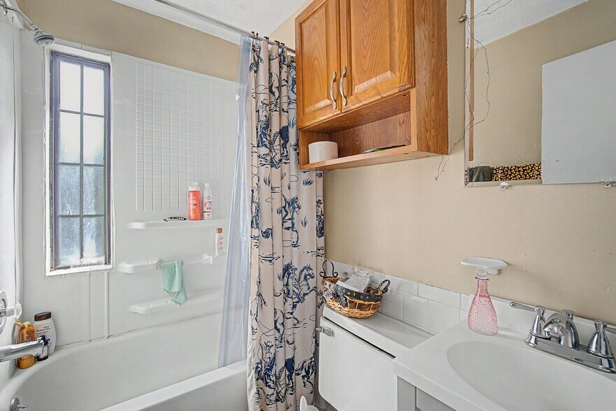 More Photos Of 526-532 Corona Ave, Dayton Apartments For Sale