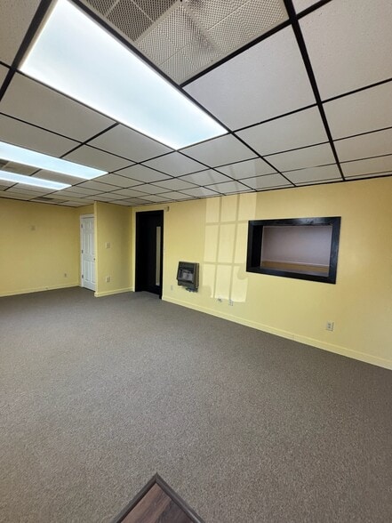 More Photos Of 413 Chatham St, Sanford Warehouse For Lease