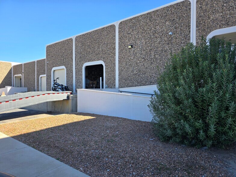 More Photos Of 1220 Barranca Dr, El Paso Light Distribution For Lease