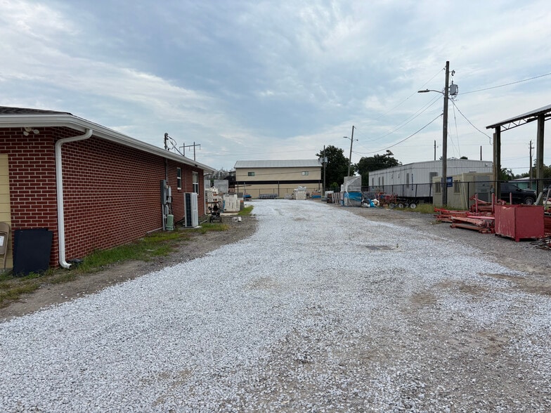 More Photos Of 1219 Transmitter Rd, Panama City Freestanding For Sale