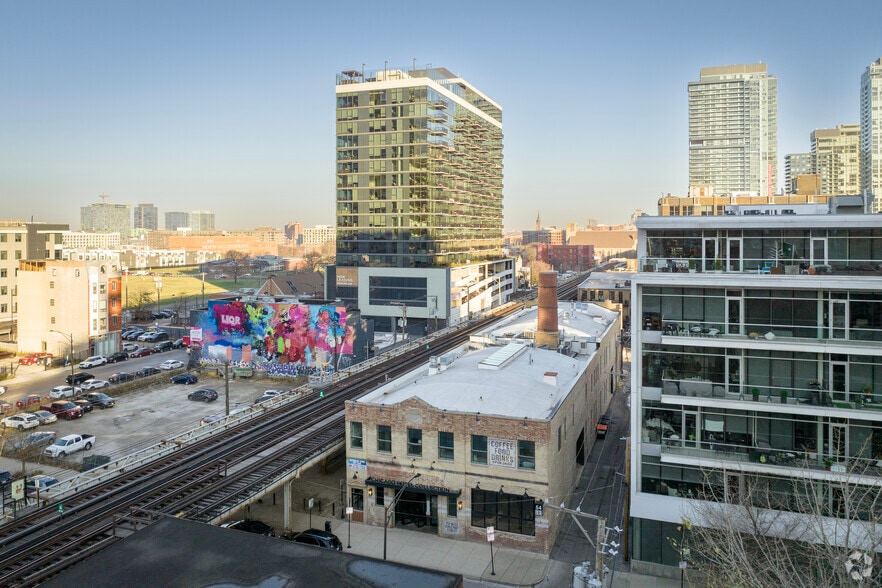 More Photos Of 312 W Chestnut St, Chicago Hotel For Lease