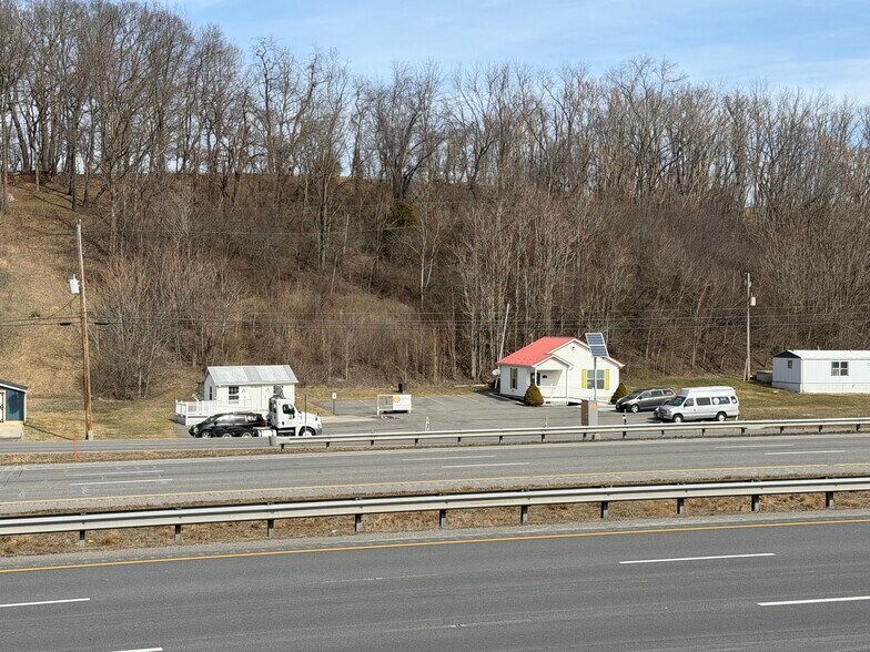 More Photos Of 602 E Lee Hwy, Wytheville Freestanding For Sale