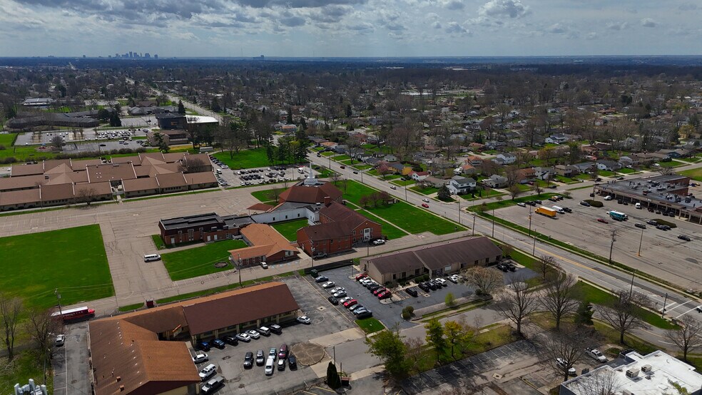 More Photos Of 5770 Karl Rd, Columbus Medical For Sale