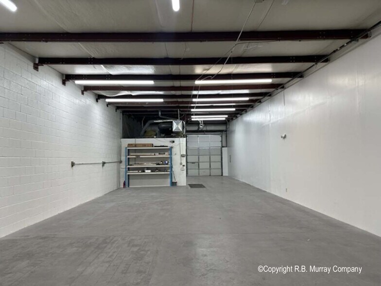 More Photos Of 1425 Enterprise Ave, Springfield Warehouse For Lease