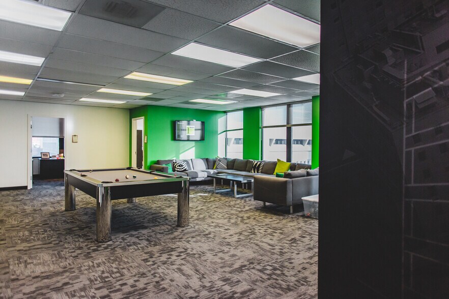 More Photos Of 102 W 3rd St, Winston-Salem Office For Sale