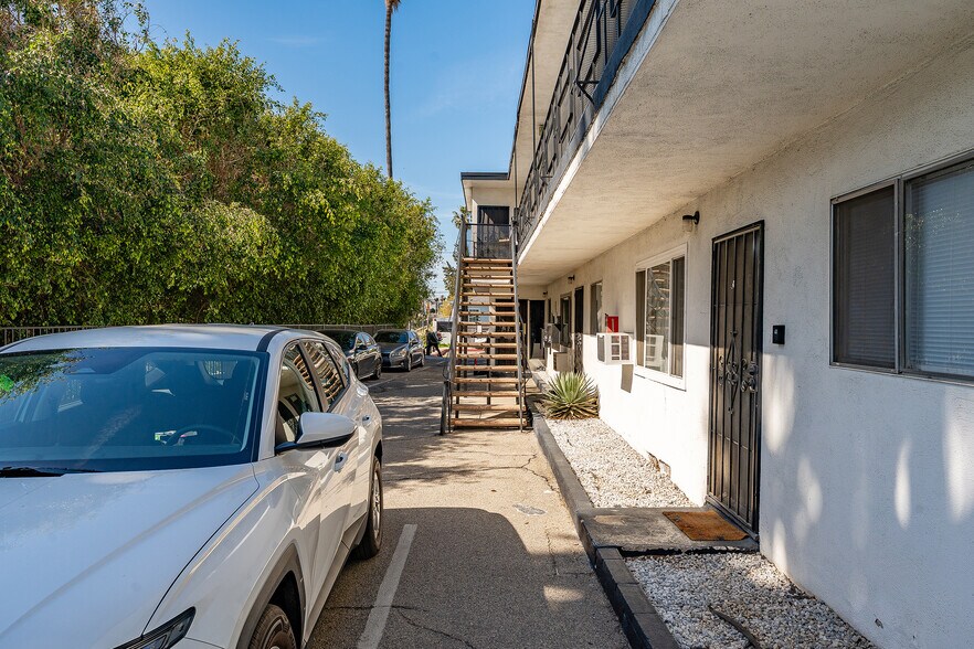 More Photos Of 252 W Elm Ave, Burbank Apartments For Sale