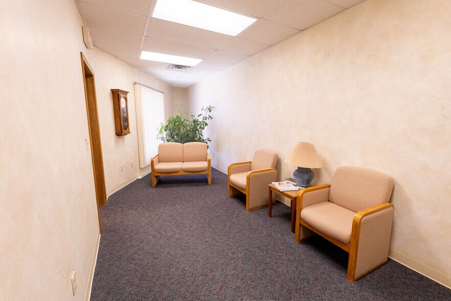 More Photos Of 4132 Elida Rd, Lima Medical For Sale