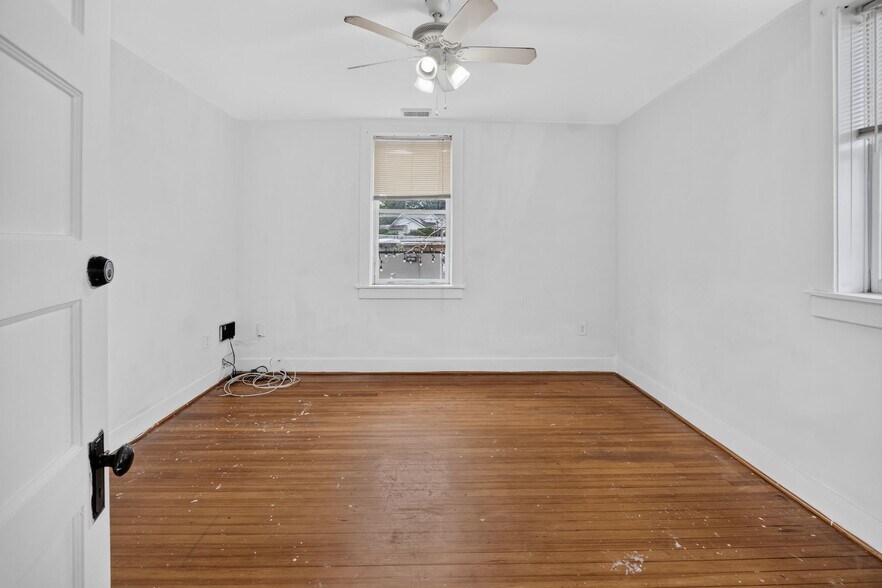 More Photos Of 4802 Rhode Island Ave, Hyattsville Unknown For Lease