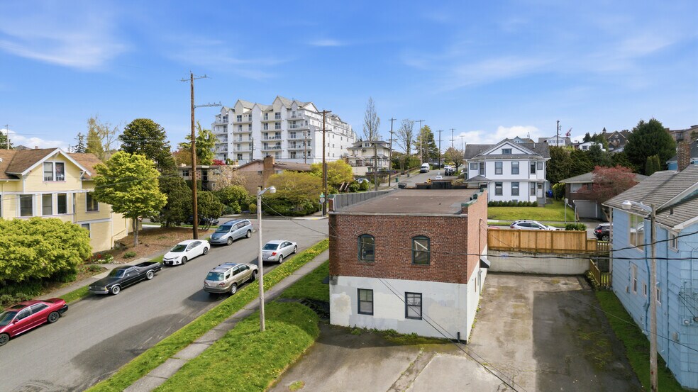 More Photos Of 2602 Grand Ave, Everett Office For Sale