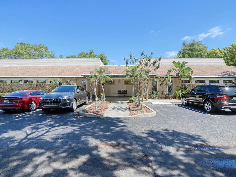 More Photos Of 701 N Hercules Ave, Clearwater Medical For Lease