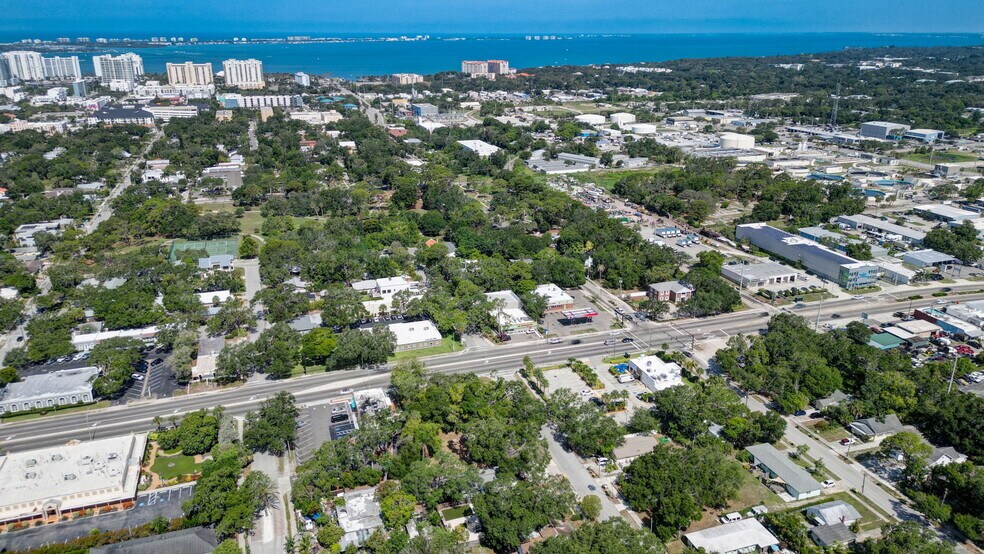 More Photos Of 2050 10th St, Sarasota Land For Sale