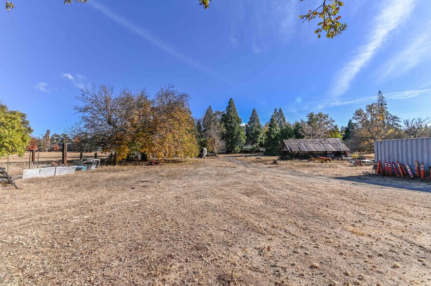 More Photos Of 206 Main St, Murphys Land For Sale