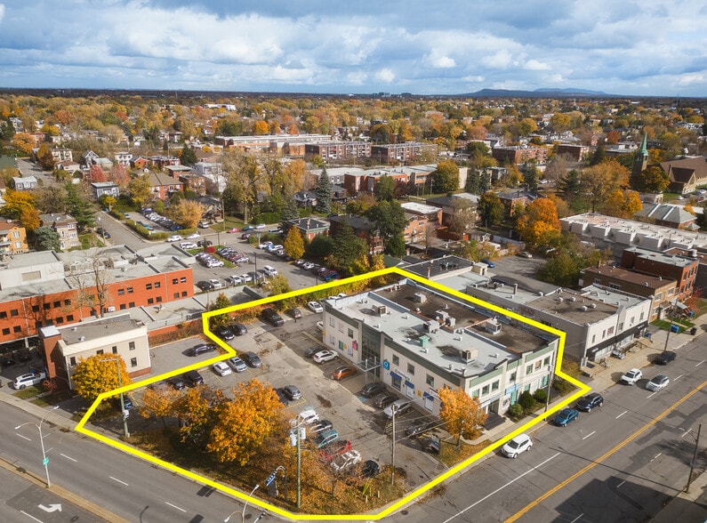 More Photos Of 1144 Rue Saint-Laurent O, Longueuil Medical For Sale