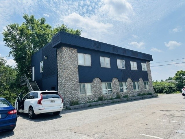 More Photos Of 5949 Steubenville Pike, McKees Rocks Office For Lease