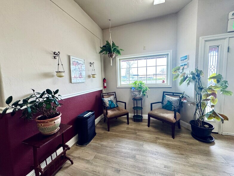 More Photos Of 2976 W Center St, Anderson Medical For Sale