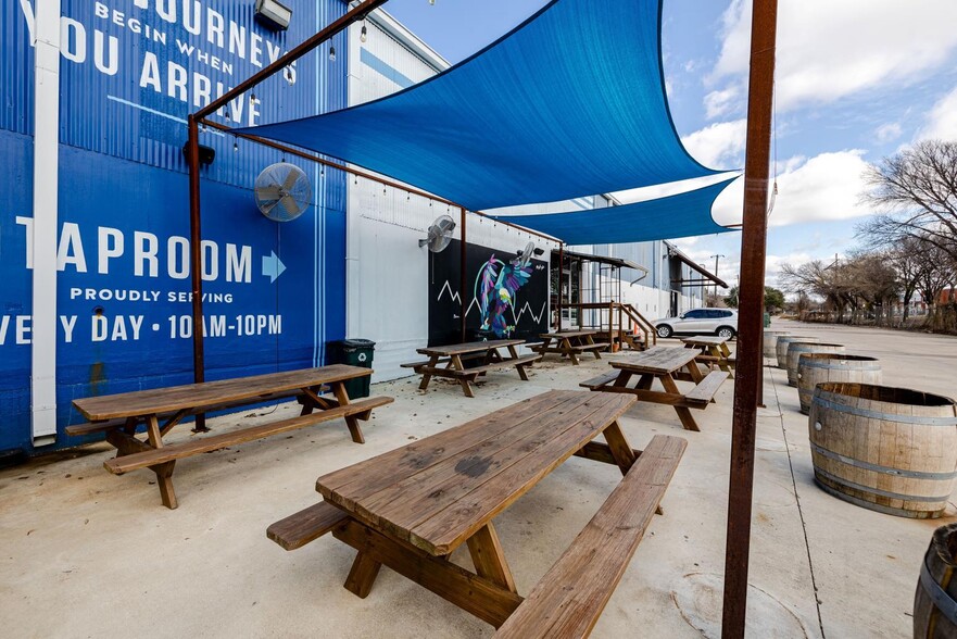 More Photos Of 507 E Calles St, Austin Loft Creative Space For Lease