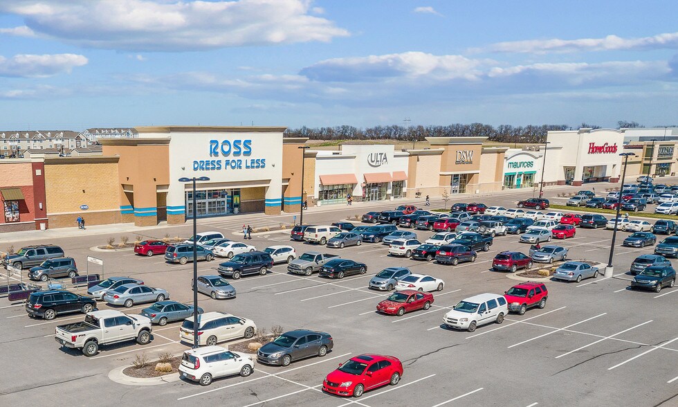 Primary Photo Of 2716-2762 N Greenwich Ct, Wichita General Retail For Lease