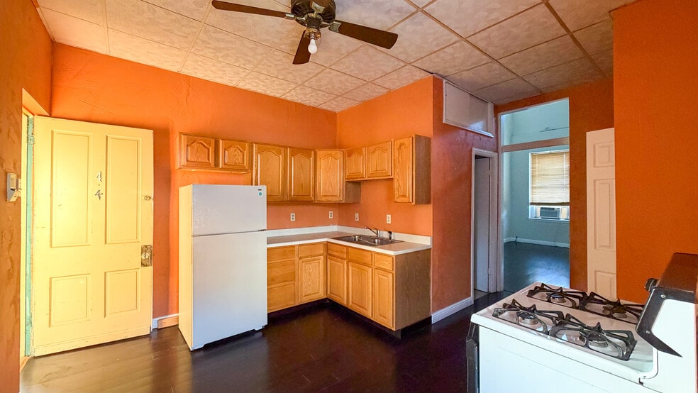 More Photos Of 24 E University Ave, Cincinnati Apartments For Sale