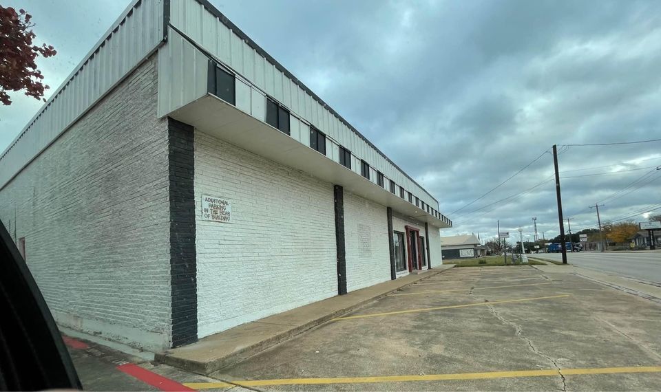 More Photos Of 7235 Glenview Dr, Richland Hills Office For Sale