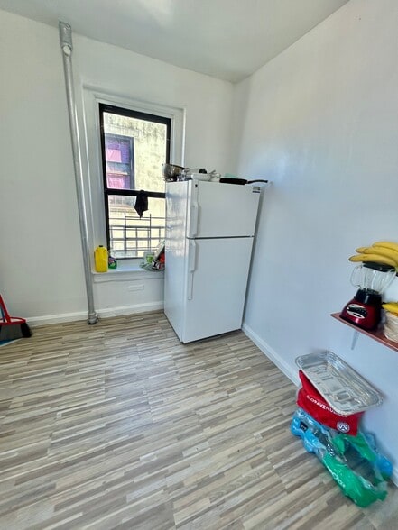 More Photos Of 1215 Elder Ave, Bronx Apartments For Sale