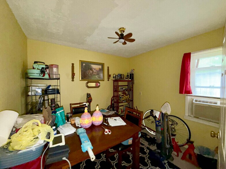 More Photos Of 5122 Main St, Grasonville Apartments For Sale