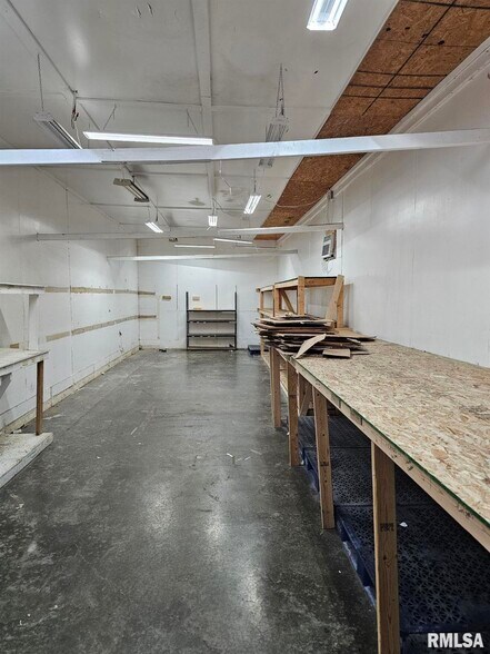 More Photos Of 1764 N Illinois Ave, Carbondale Industrial For Sale