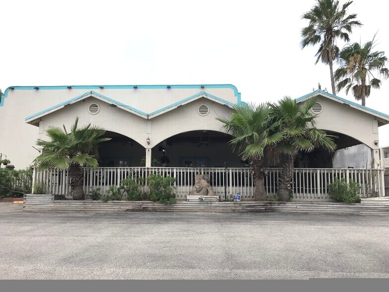 Primary Photo Of 4001 Padre Blvd, South Padre Island Restaurant For Lease